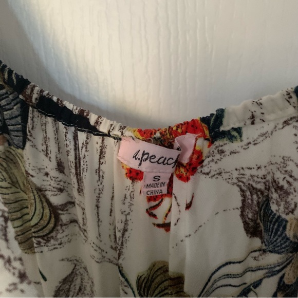 Fashion Nova Women’s White Floral Maxi Dress - Picture 3 of 4